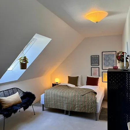 Charming - Beate Эбельтофт